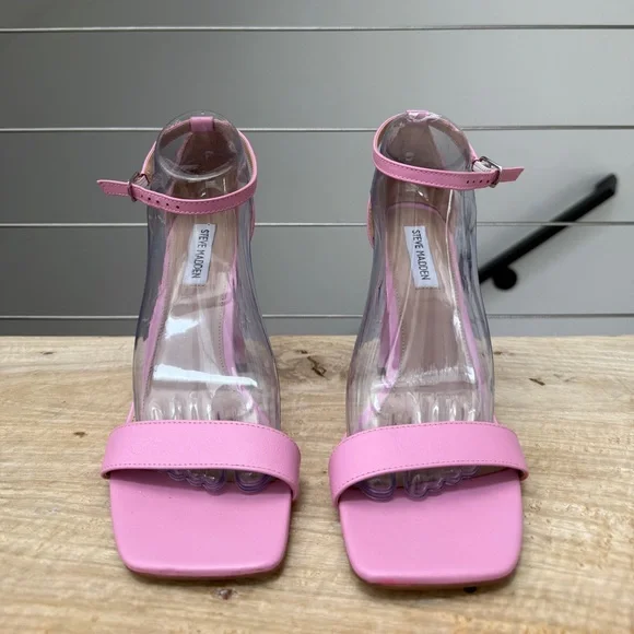 Steve Madden Tiaa Block Heeled Sandal Ankle Strap Pink Patent Leather 9.5 NWOT - Picture 3 of 9